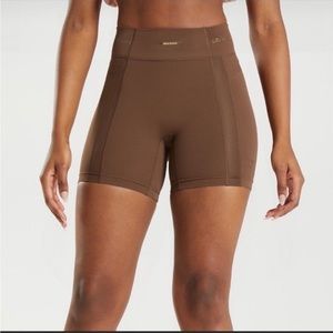 Whitney Simmons x Gymshark Mesh Biker Shorts - Dandelion Brown
